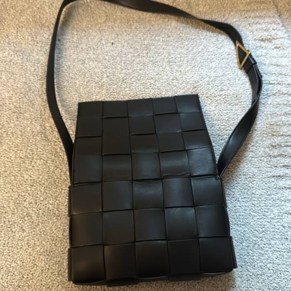 Shop Talulah Crossbody Large Purse, Black - Picture 5 of 7